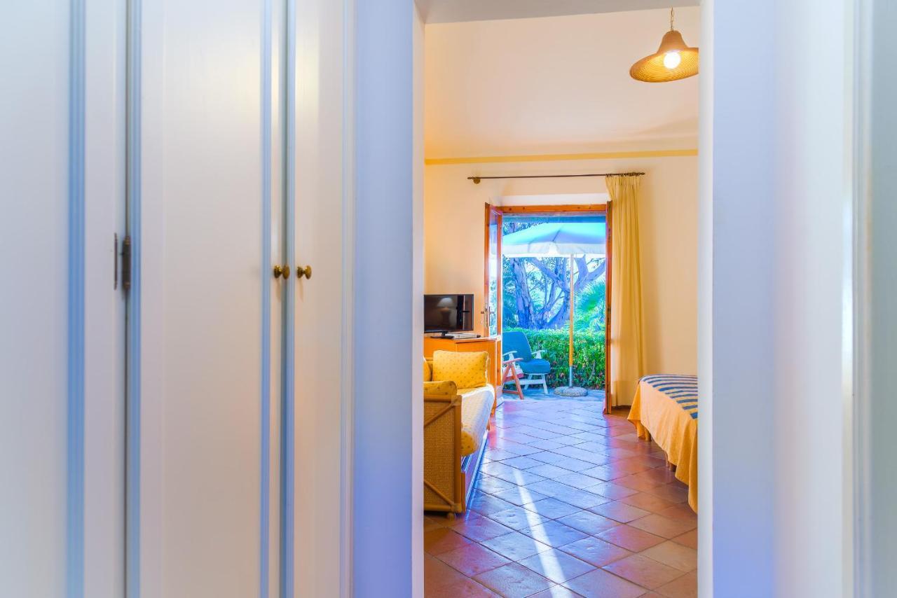 Hotel Villa Ottone ปอร์โตแฟร์ราโย ภายนอก รูปภาพ